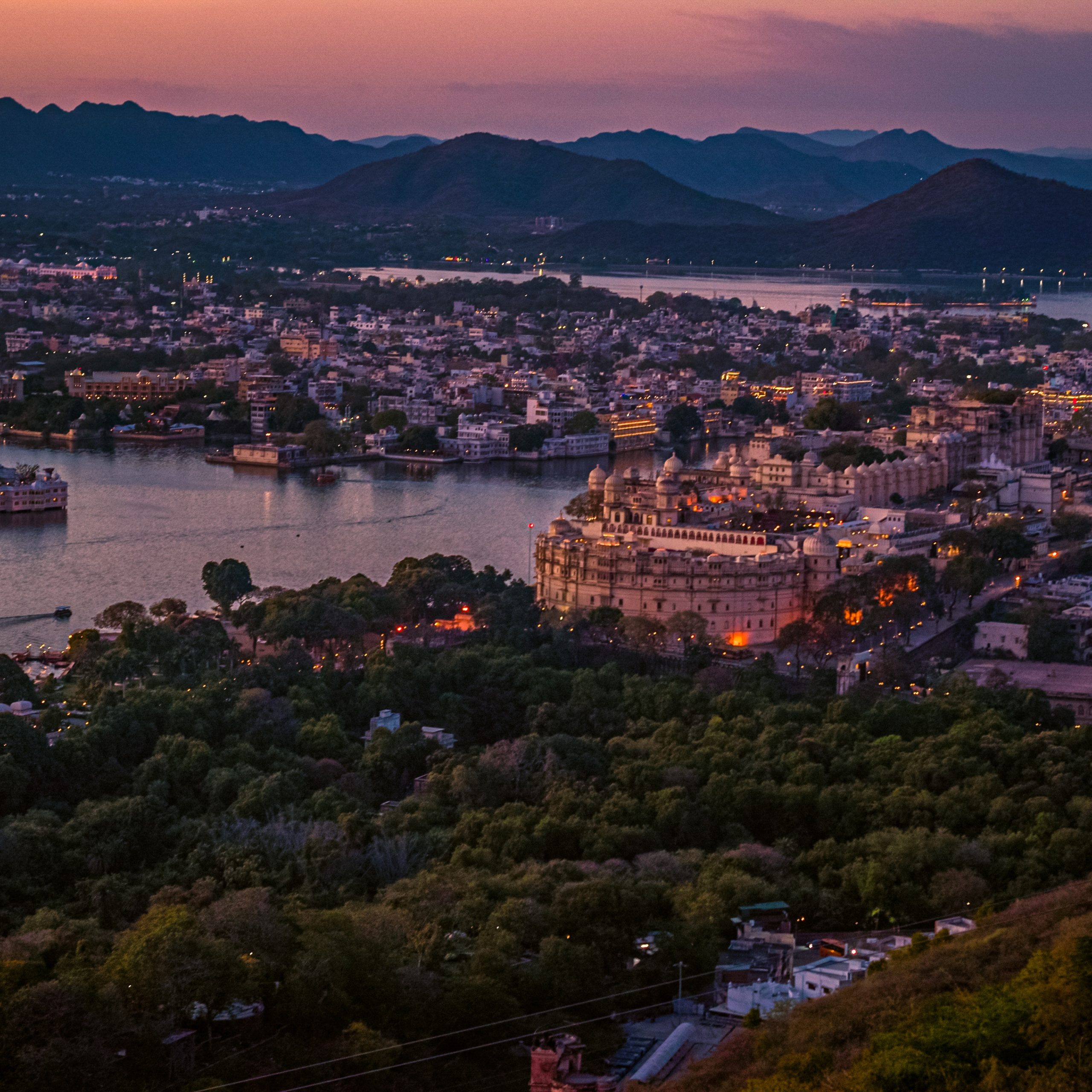 Udaipur (Ex. Ahmedabad / Vadodara)